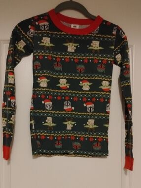 Star Wars Kids Grogu & Helmet Holiday Long-Sleeve Top - Green/Red